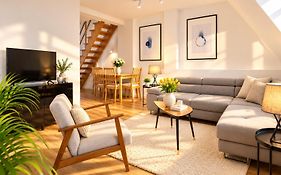 APARTAMENT PIĘTROWY w centrum Kłodzka z darmowym parkingiem no 8